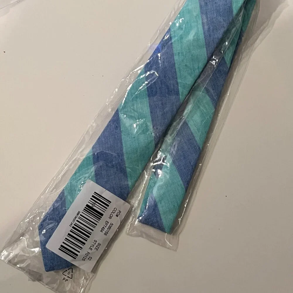 Preppy Crewcuts Tie (nwt)‎ (blue and teal)